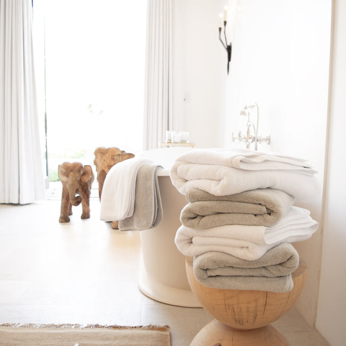 Jennifer Adams Lago Bath Towel - Heather Gray - XL Youth Bath Towel