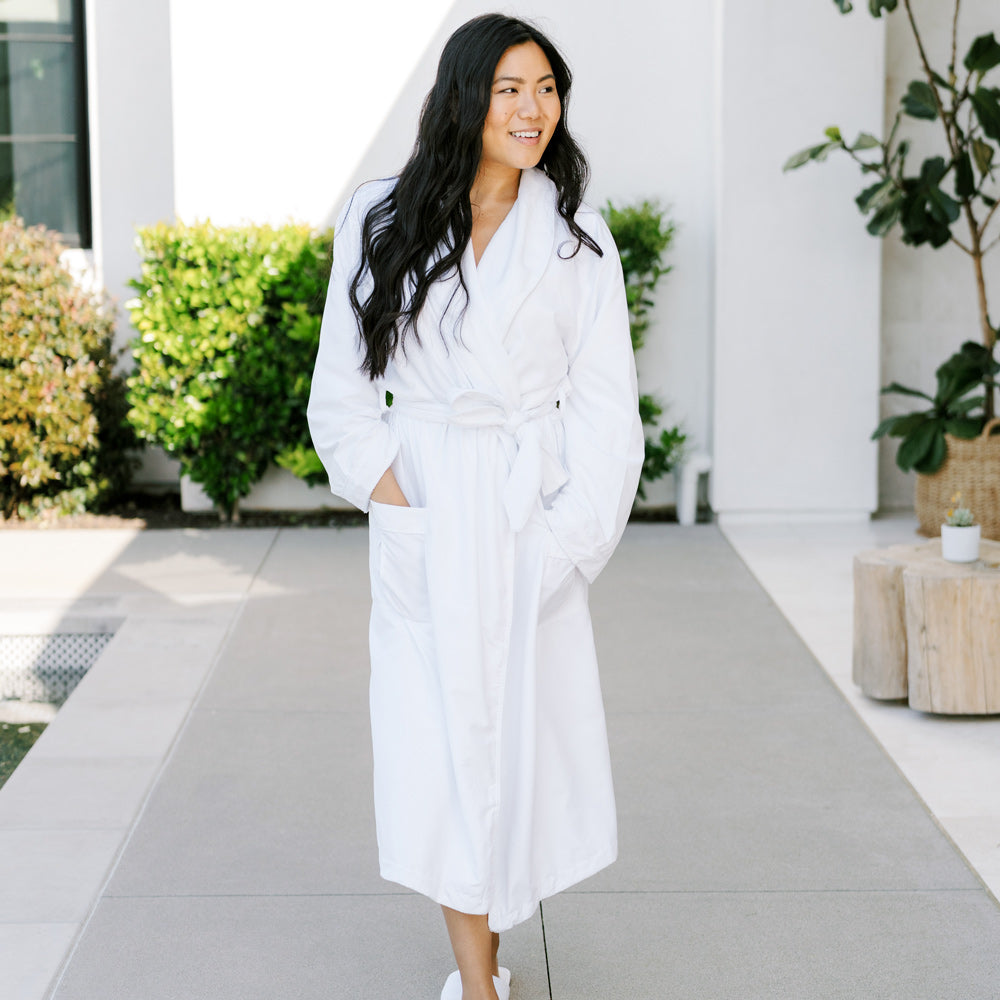 plush bathrobe white